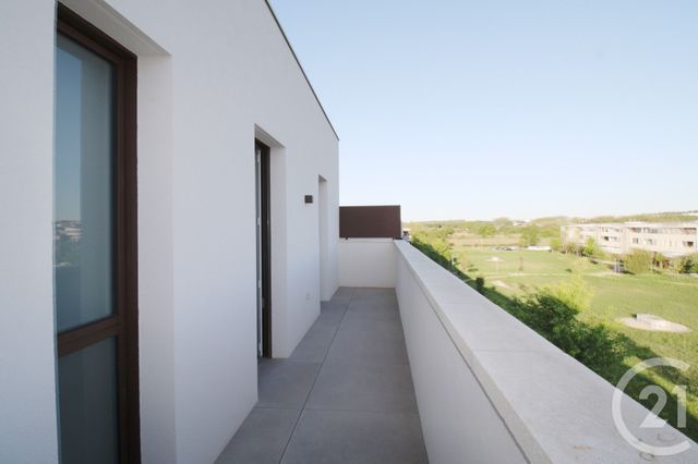 Appartement T3 à vendre - 3 pièces - 89.9 m2 - CASTRIES - 34 - LANGUEDOC-ROUSSILLON - Century 21 La Cadoule
