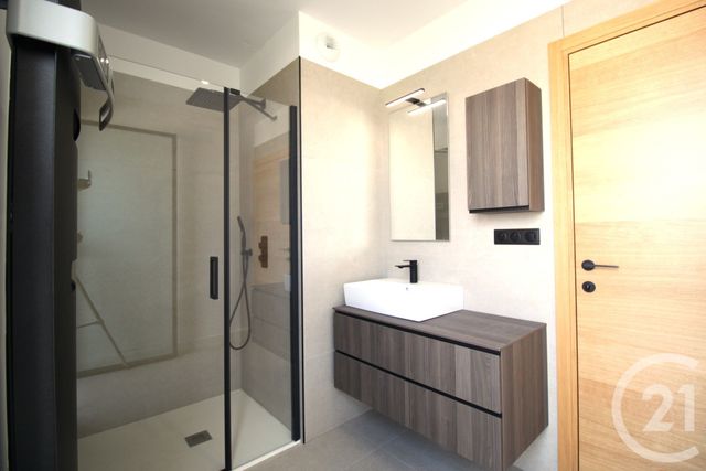 Appartement T4 à vendre - 4 pièces - 97.35 m2 - CASTRIES - 34 - LANGUEDOC-ROUSSILLON - Century 21 La Cadoule