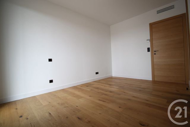 Appartement T4 à vendre - 4 pièces - 97.35 m2 - CASTRIES - 34 - LANGUEDOC-ROUSSILLON - Century 21 La Cadoule