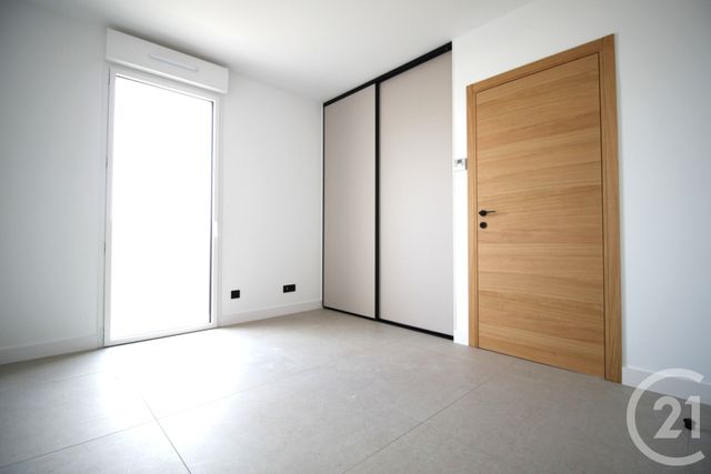 Appartement T4 à vendre - 4 pièces - 97.35 m2 - CASTRIES - 34 - LANGUEDOC-ROUSSILLON - Century 21 La Cadoule