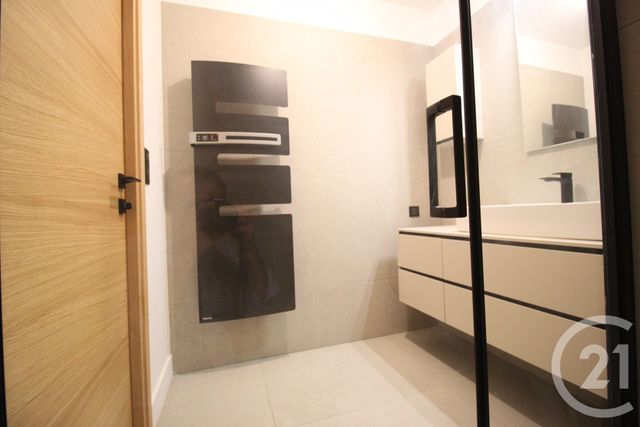 Appartement T3 à vendre - 3 pièces - 84.8 m2 - BAILLARGUES - 34 - LANGUEDOC-ROUSSILLON - Century 21 La Cadoule