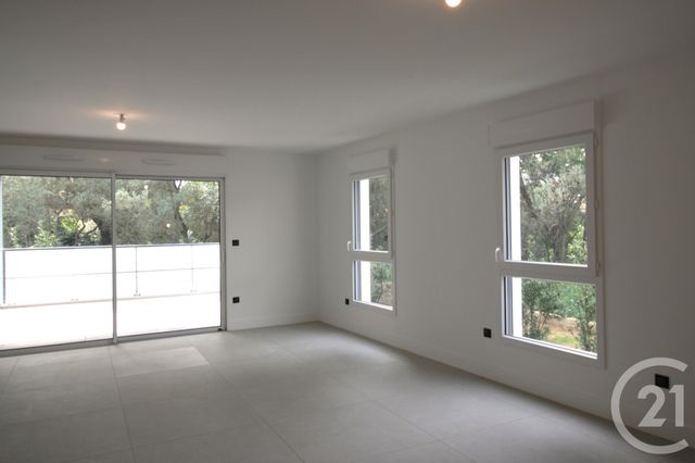Appartement T3 à vendre - 3 pièces - 84.8 m2 - BAILLARGUES - 34 - LANGUEDOC-ROUSSILLON - Century 21 La Cadoule
