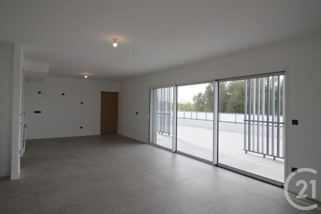 Appartement T4 à vendre - 4 pièces - 132.3 m2 - BAILLARGUES - 34 - LANGUEDOC-ROUSSILLON - Century 21 La Cadoule