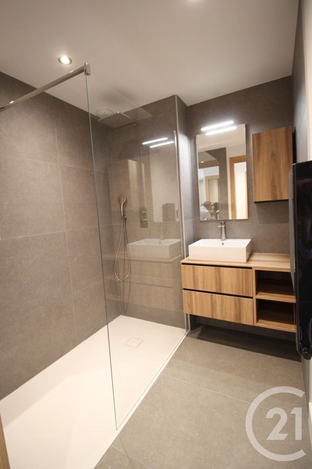 Appartement T4 à vendre - 4 pièces - 132.3 m2 - BAILLARGUES - 34 - LANGUEDOC-ROUSSILLON - Century 21 La Cadoule