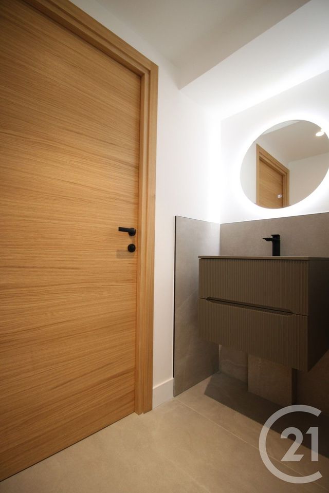 Appartement T3 à vendre - 3 pièces - 116.09 m2 - BAILLARGUES - 34 - LANGUEDOC-ROUSSILLON - Century 21 La Cadoule