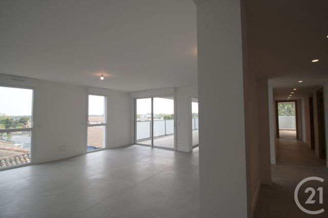 Appartement T3 à vendre - 3 pièces - 116.09 m2 - BAILLARGUES - 34 - LANGUEDOC-ROUSSILLON - Century 21 La Cadoule
