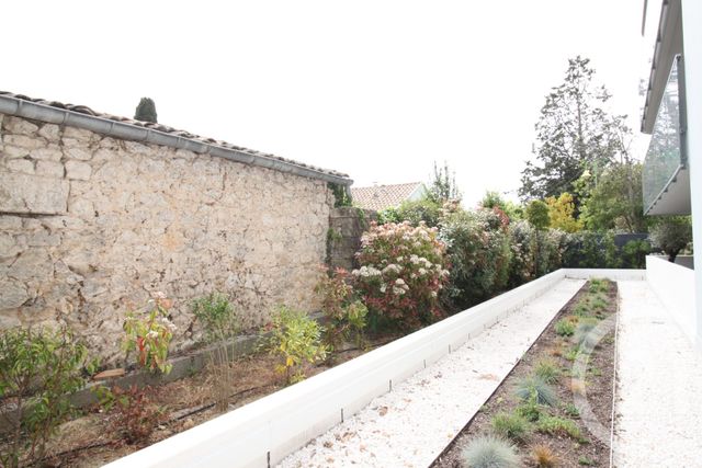 Appartement T3 à vendre - 3 pièces - 83.02 m2 - BAILLARGUES - 34 - LANGUEDOC-ROUSSILLON - Century 21 La Cadoule