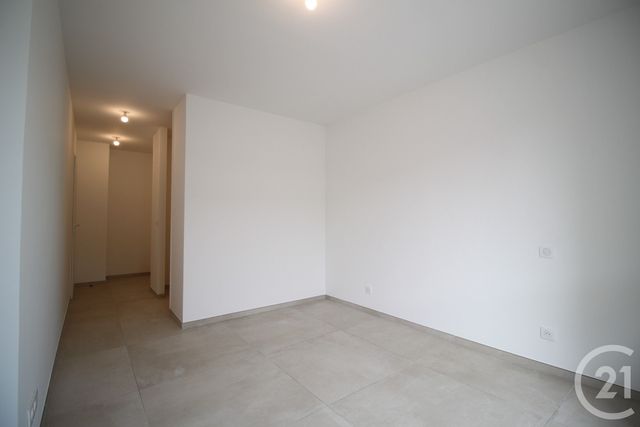Appartement T3 à vendre - 3 pièces - 83.02 m2 - BAILLARGUES - 34 - LANGUEDOC-ROUSSILLON - Century 21 La Cadoule