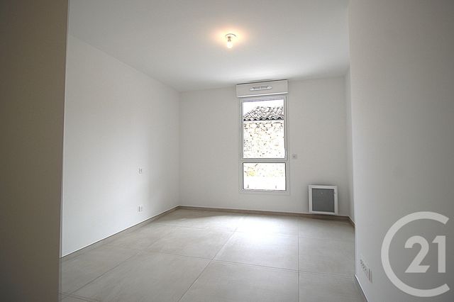 Appartement T3 à vendre - 3 pièces - 83.02 m2 - BAILLARGUES - 34 - LANGUEDOC-ROUSSILLON - Century 21 La Cadoule