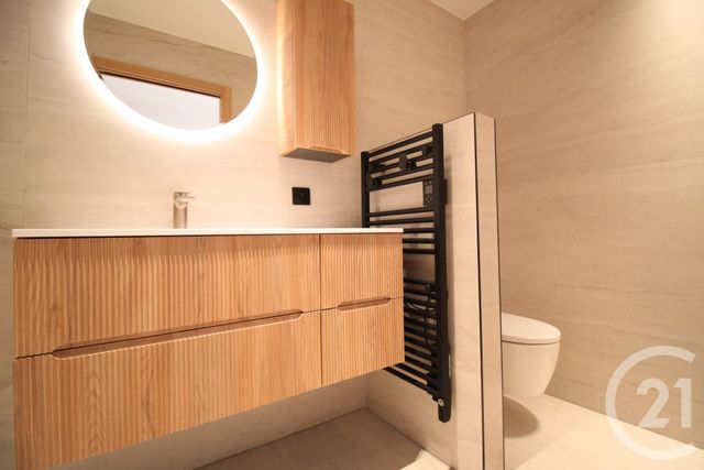 Appartement T4 à vendre - 4 pièces - 126.52 m2 - BAILLARGUES - 34 - LANGUEDOC-ROUSSILLON - Century 21 La Cadoule