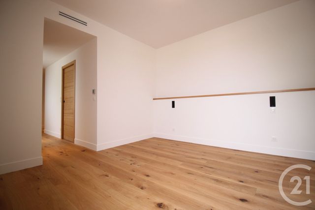 Appartement T4 à vendre - 4 pièces - 126.52 m2 - BAILLARGUES - 34 - LANGUEDOC-ROUSSILLON - Century 21 La Cadoule