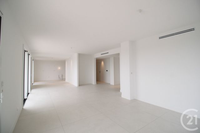 Appartement T4 à vendre - 4 pièces - 126.52 m2 - BAILLARGUES - 34 - LANGUEDOC-ROUSSILLON - Century 21 La Cadoule