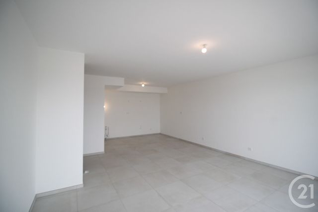 Appartement T3 à vendre - 3 pièces - 83.79 m2 - BAILLARGUES - 34 - LANGUEDOC-ROUSSILLON - Century 21 La Cadoule