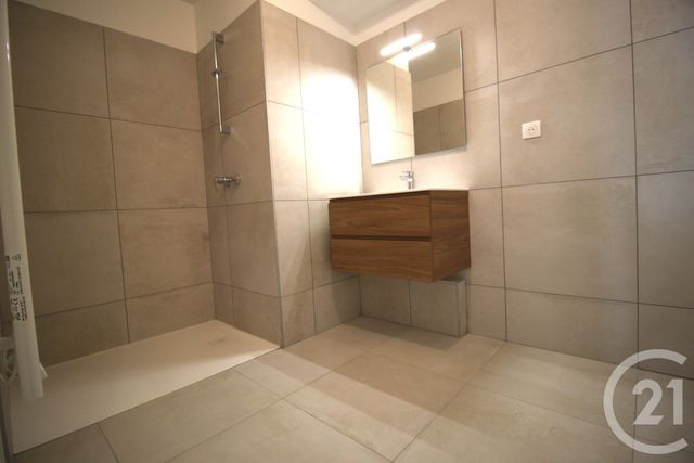 Appartement T3 à vendre - 3 pièces - 83.79 m2 - BAILLARGUES - 34 - LANGUEDOC-ROUSSILLON - Century 21 La Cadoule