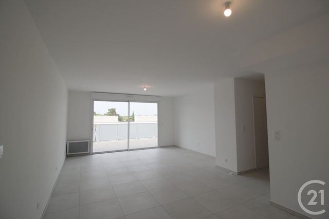 Appartement T3 à vendre - 3 pièces - 83.79 m2 - BAILLARGUES - 34 - LANGUEDOC-ROUSSILLON - Century 21 La Cadoule