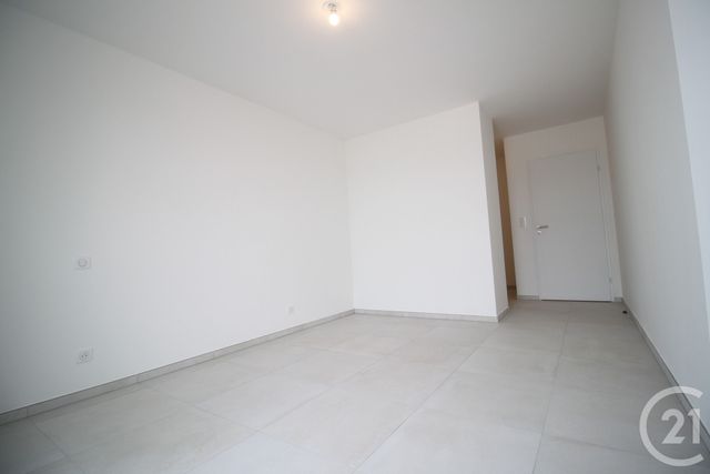 Appartement T3 à vendre - 3 pièces - 83.79 m2 - BAILLARGUES - 34 - LANGUEDOC-ROUSSILLON - Century 21 La Cadoule