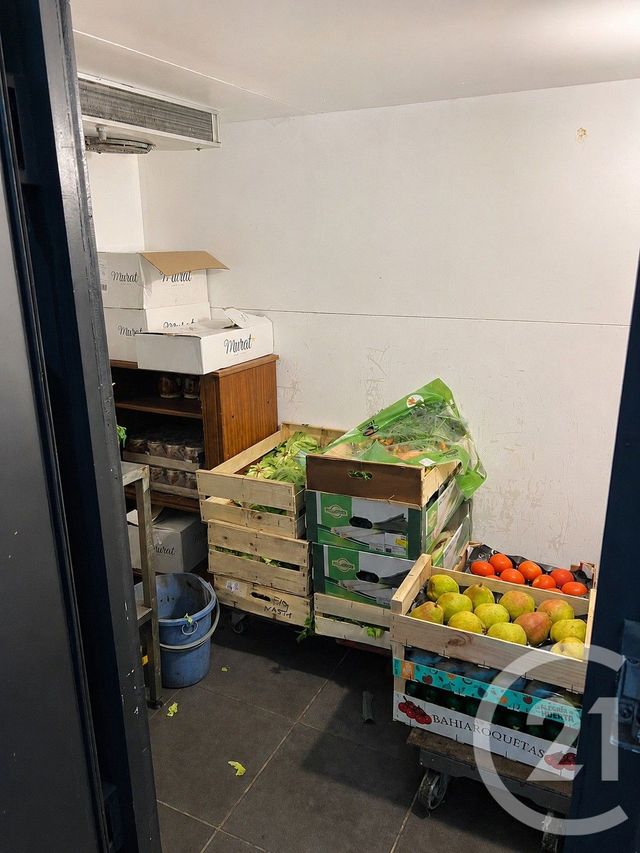divers à vendre - 25.0 m2 - MARSEILLE - 13007 - PROVENCE-ALPES-COTE-D-AZUR - Century 21 La Cadoule