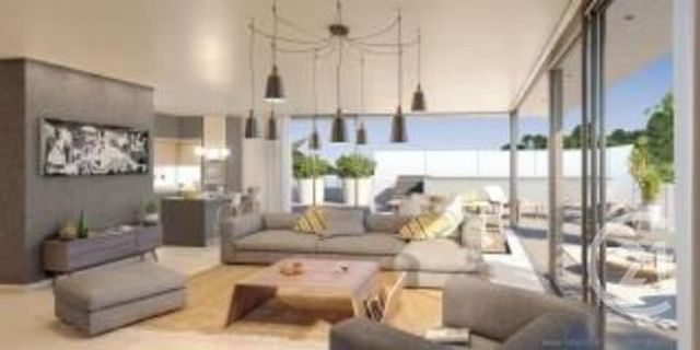 Appartement T3 à vendre - 3 pièces - 118.42 m2 - CASTELNAU LE LEZ - 34 - LANGUEDOC-ROUSSILLON - Century 21 La Cadoule